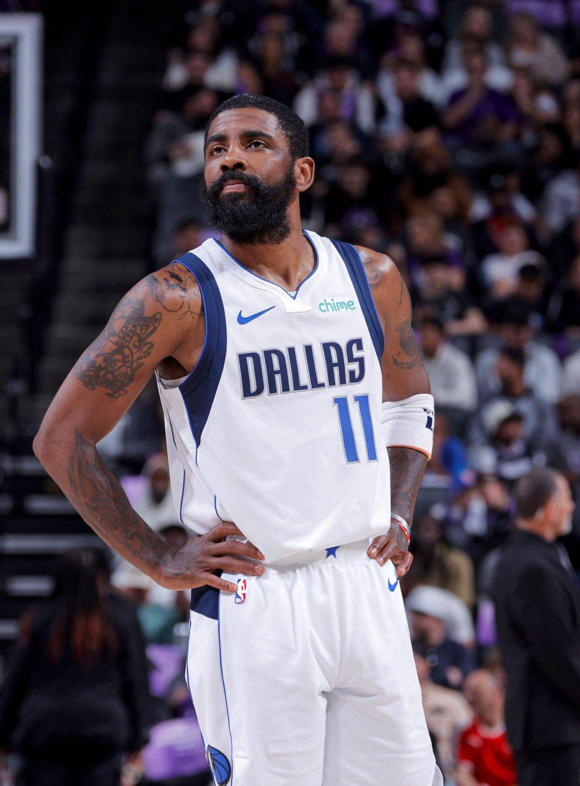 他在攻防两 他在攻防两