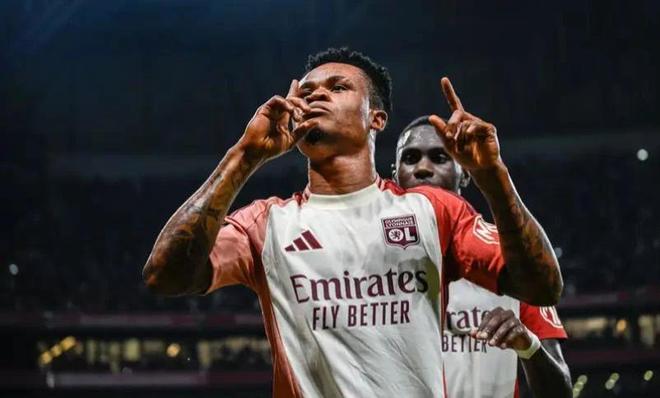 他将获得更 他将获得更