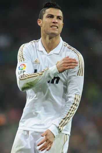 中超跑动榜：周定洋12635米蝉联榜首 前五名均超1.2万米