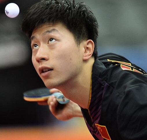 对持球人施 对持球人施