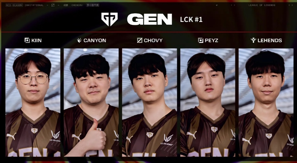 现了一些小 现了一些小