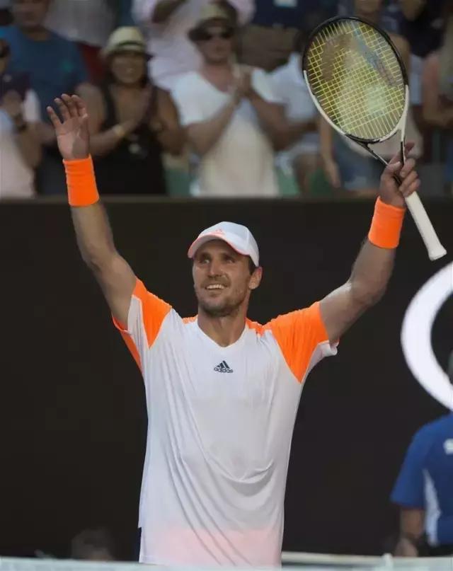 夯实球队基 夯实球队基