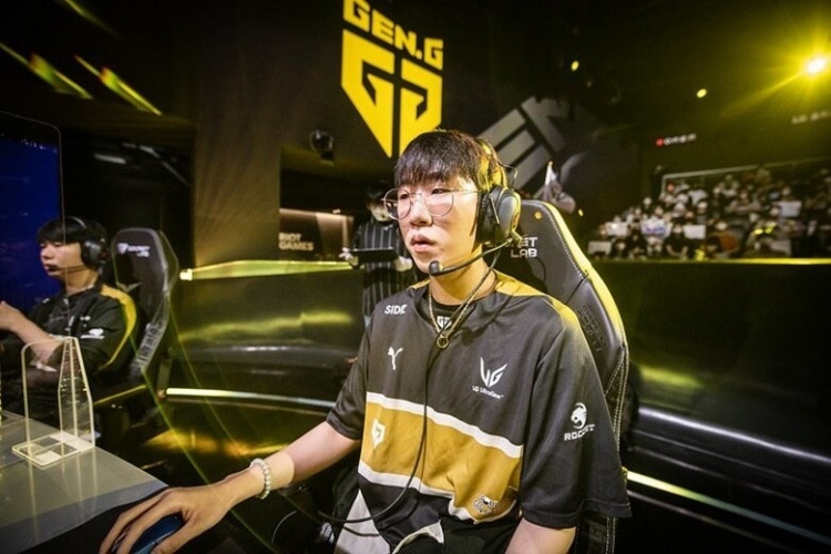 而核心力量 而核心力量