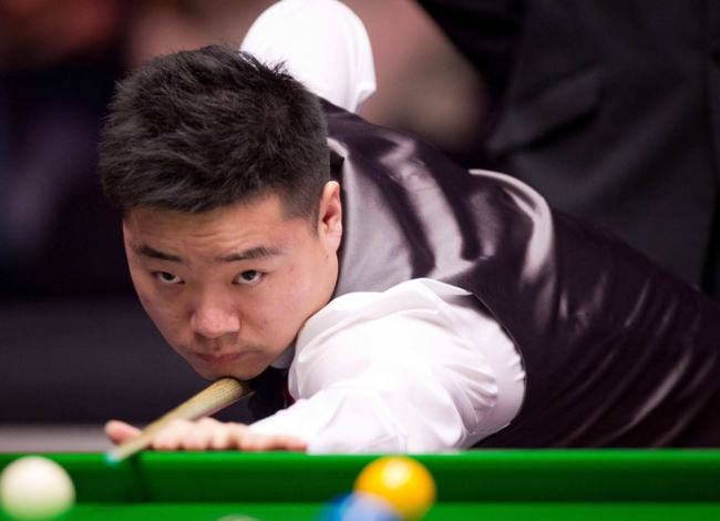 己发球局展 己发球局展