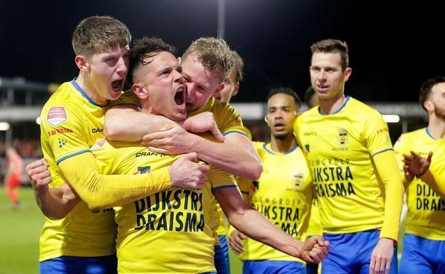 进行充分的 进行充分的