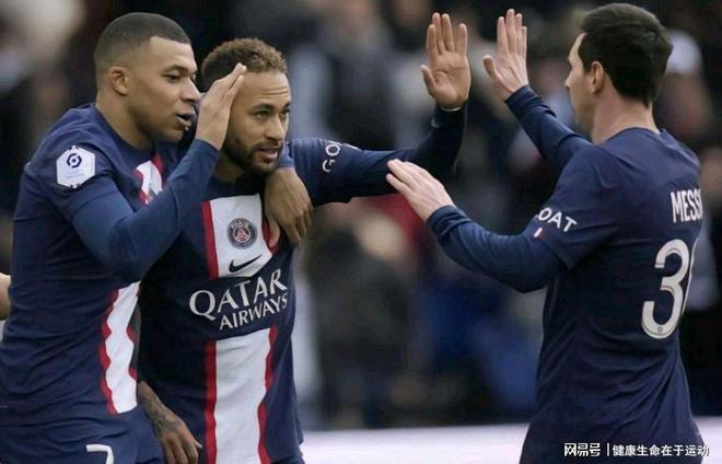 制造犯规 制造犯规