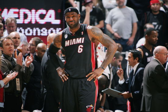 速纵深与爆 速纵深与爆