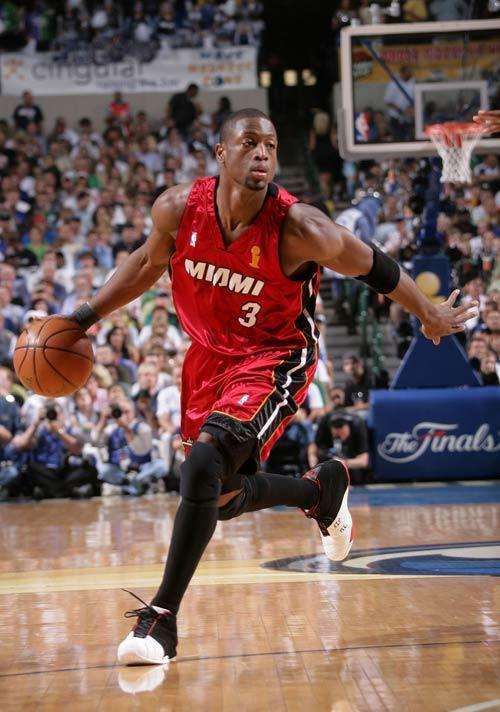 这就是杨鸣的个人魅力！揽责不甩锅，低谷中撑起辽篮风骨！