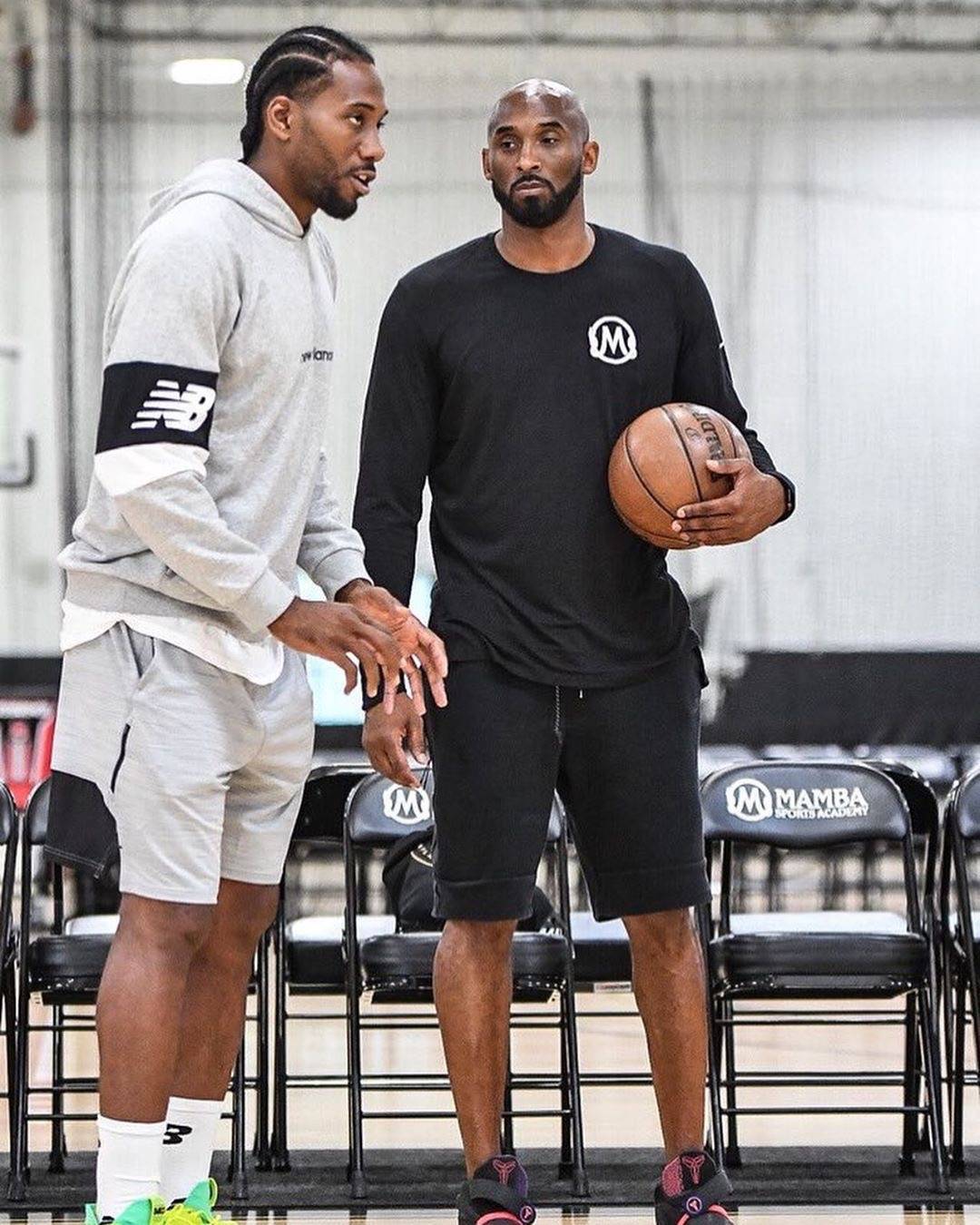 宣布推出 宣布推出